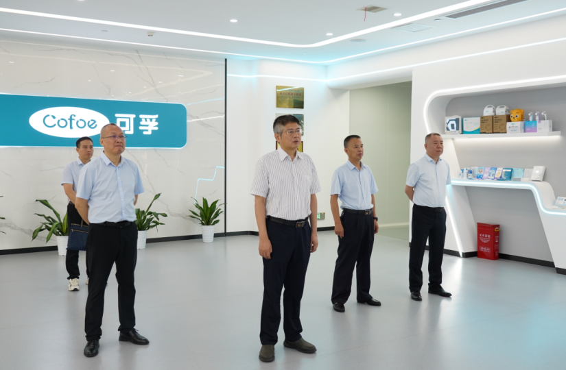 湖南省藥品監(jiān)督管理局領(lǐng)導(dǎo)組蒞臨可孚醫(yī)療調(diào)研指導(dǎo)